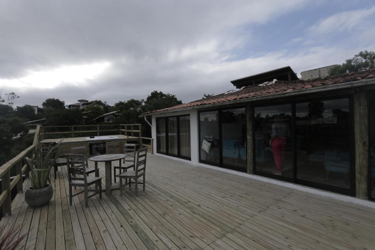 Villa Santorini Praia Do Rosa Com Piscina E Jacuzzi 外观 照片